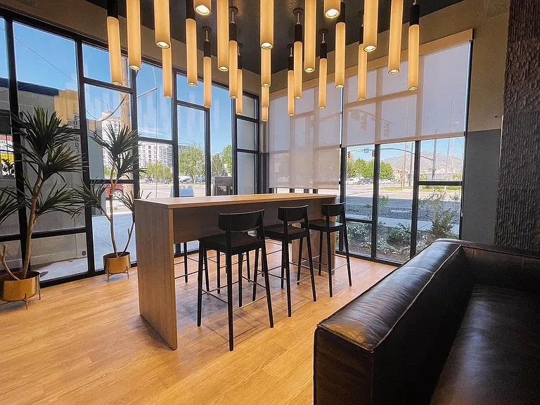 SevenO2 Main Apartments — Photo 11