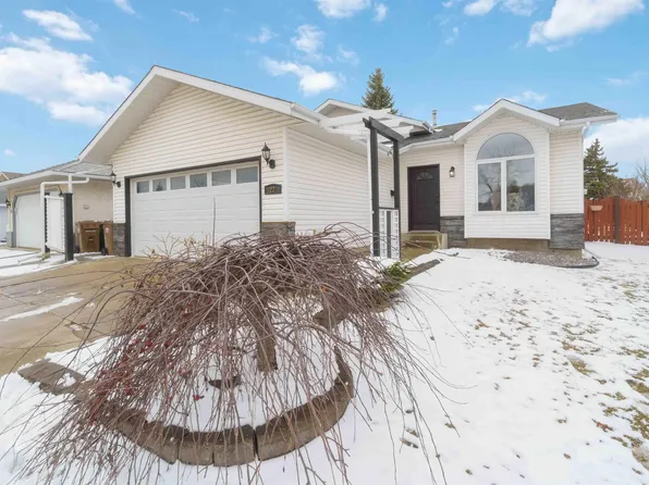 22 Donahue Close, Saint Albert, AB T8N 5N7