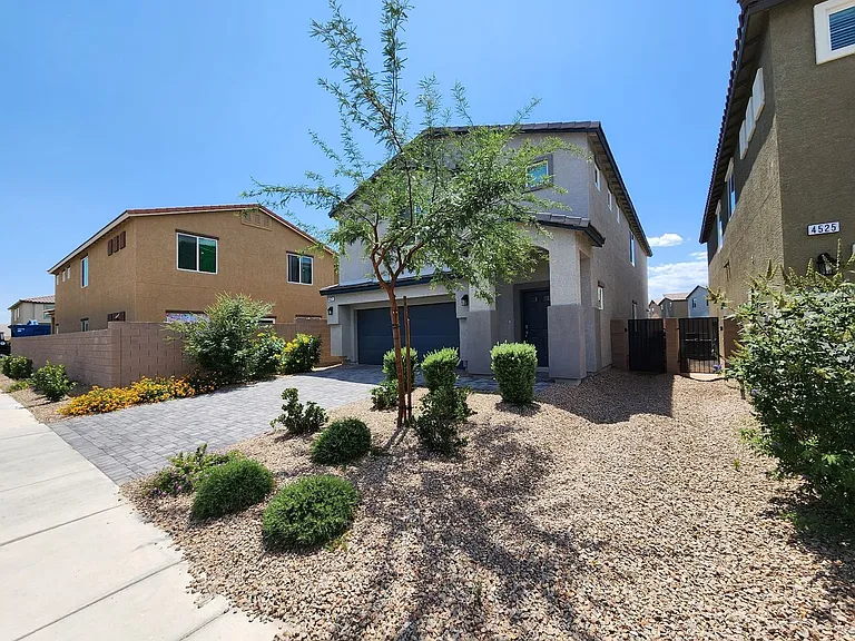 4521 Pointleaf St — Photo 3