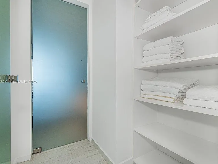 2301 Collins Ave #1032 — Photo 20