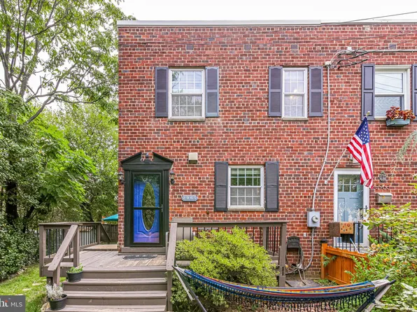 2965 Sycamore St, Alexandria, VA 22305