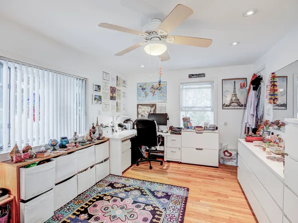 355 Dormans Court image 10 of 20