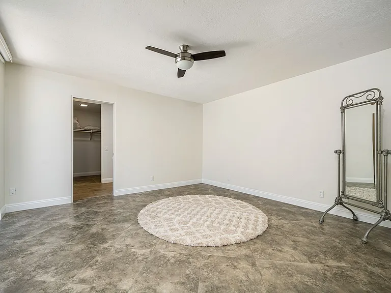 76915 Roadrunner Dr — Photo 17