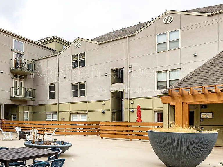 837 E 17th Ave #2K — Photo 7