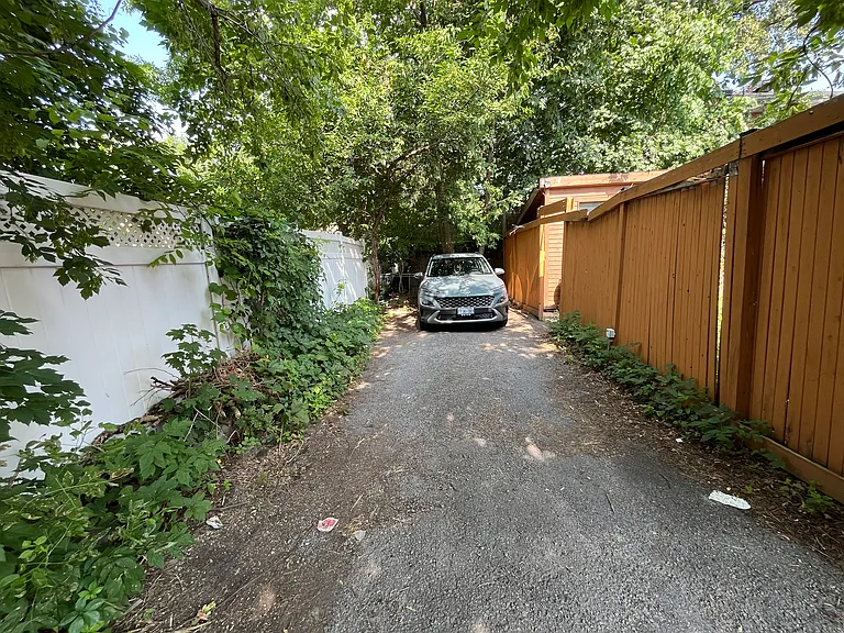 347 Richelieu Ave — Photo 28