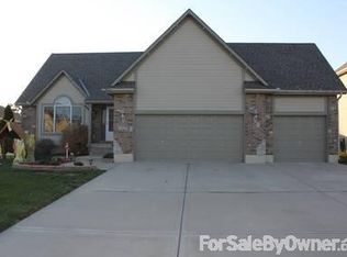 1216 SE London Way, Lees Summit, MO 64081