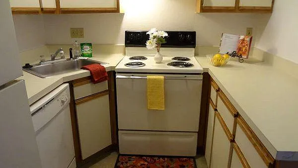 Lakeview — Photo 11