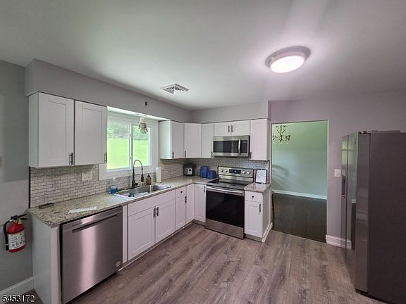 4th image of 39 Old Croton Rd