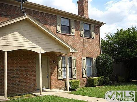 1st image of 3955 N Garland Ave APT 1