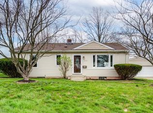 545 Hillman Rd, Akron, OH 44312
