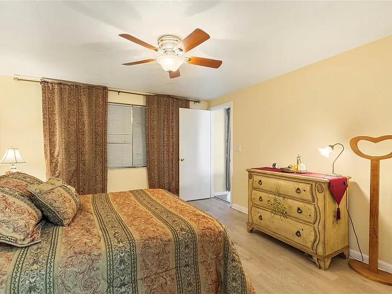 3228 Rock Valley Dr — Photo 19
