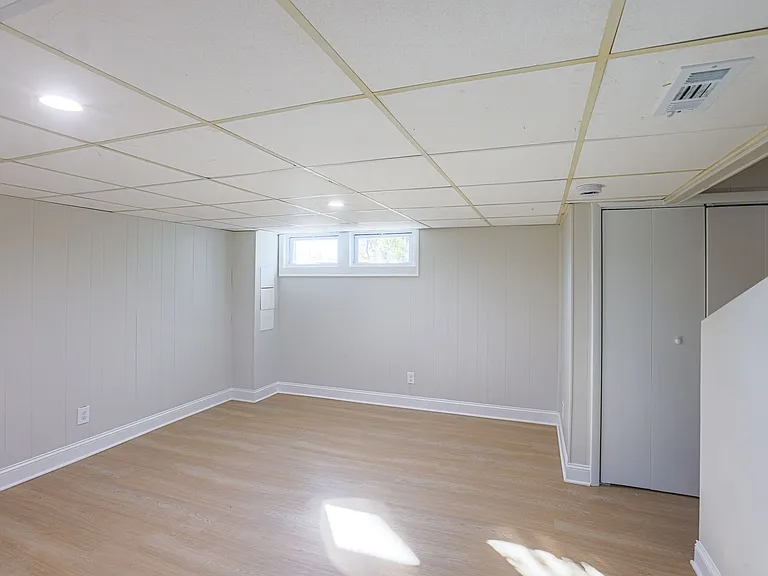 6426 Odonnell St — Photo 36