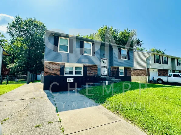 8507 Bost Ln, Louisville, KY 40219