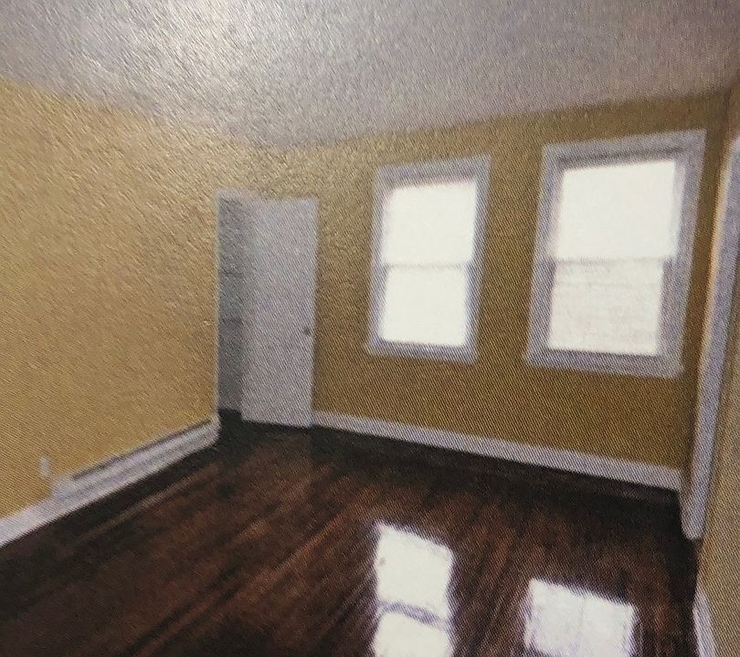 Building Photo 3