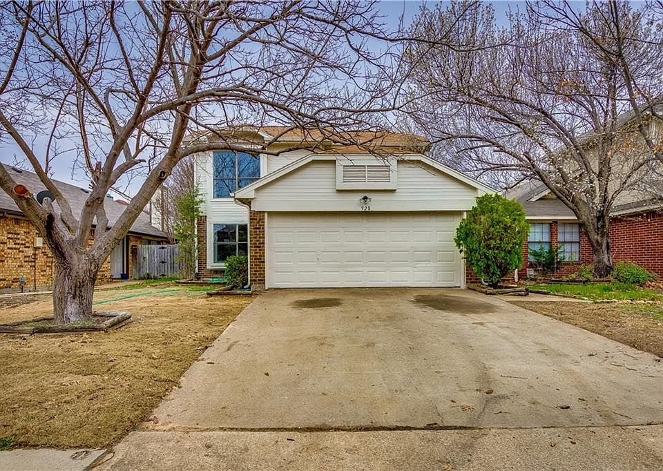 1st image of 928 Ramblewood Dr