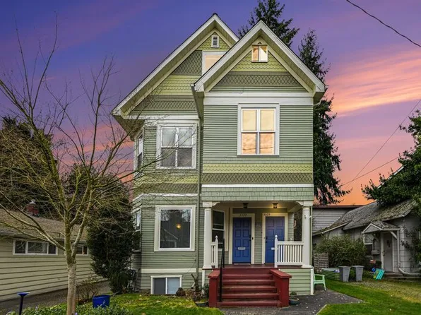 5525 Woodlawn Ave N, Seattle, WA 98103