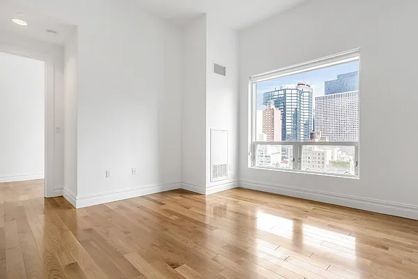 Rented by RELO REDAC INC. | media 9