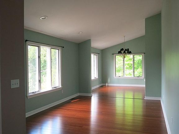 4th image of 4 New Cameron Dr