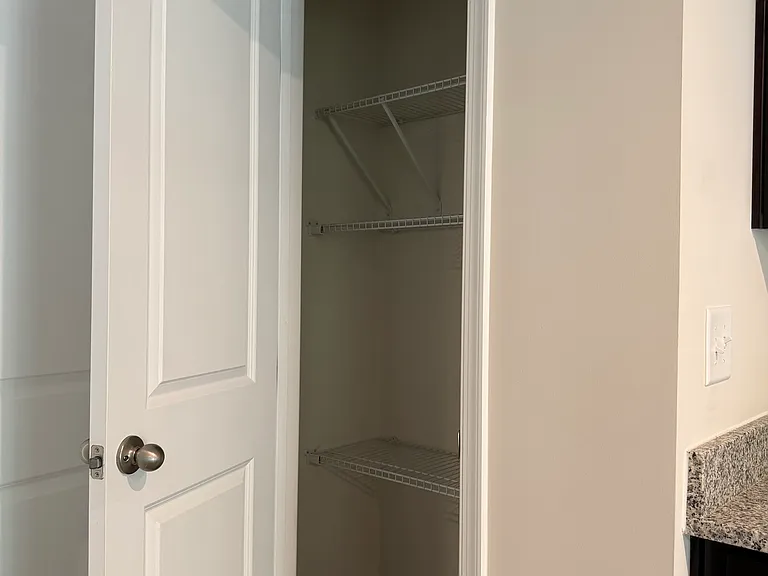 303 Lorraine Dr — Photo 19
