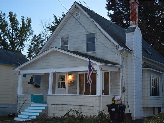 3rd image of 186 Franklin St