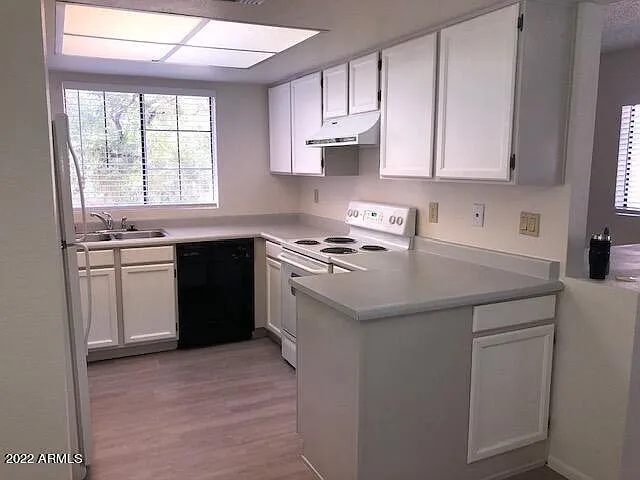 818 S Westwood #238 — Photo 4
