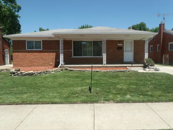 8467 Darlene St, Warren, MI 48093