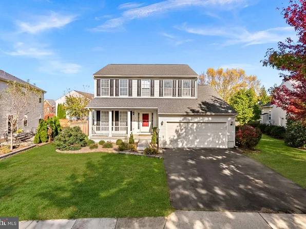 11 Stonebraker Way, Lovettsville, VA 20180