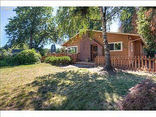 2nd image of 14805 SE Arista Dr