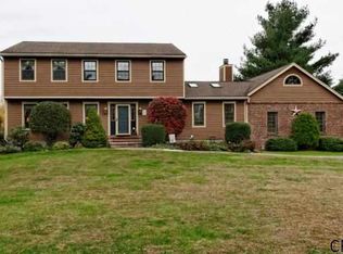 216 Anthony Rd, Halfmoon, NY 12065