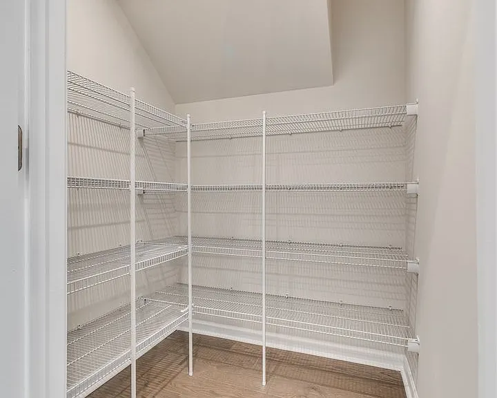 229 Brooks Springs Dr — Photo 11