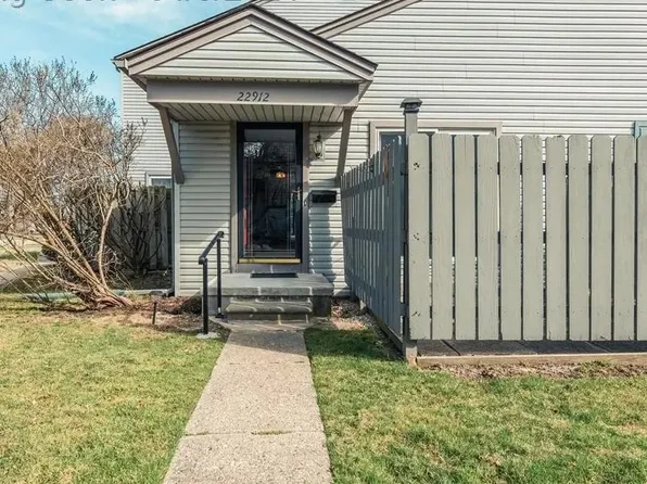 22912 Joy St, Saint Clair Shores, MI 48082