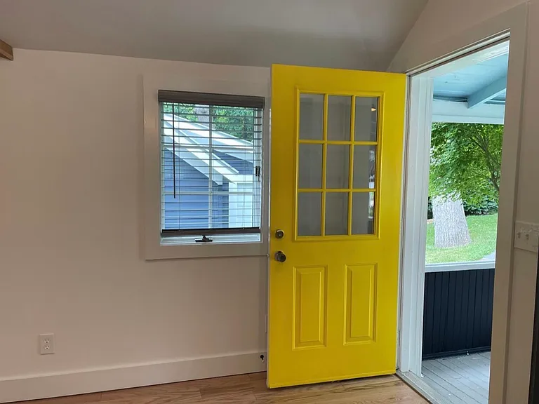 41 Chestnut Ave — Photo 2