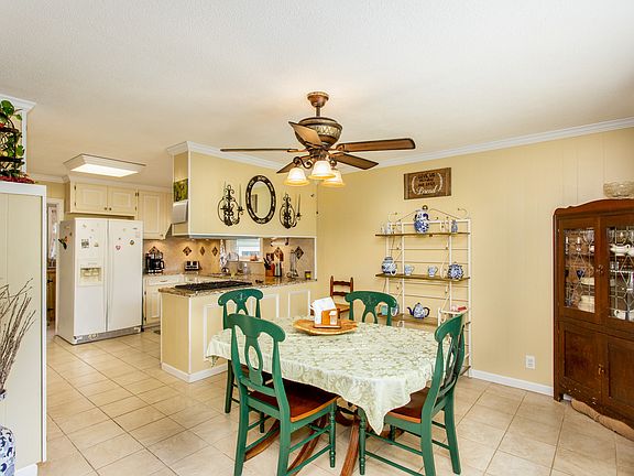 5th image of 263 Comer Rd