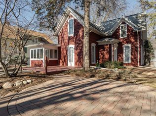 816 1st St NW, Rochester, MN 55901