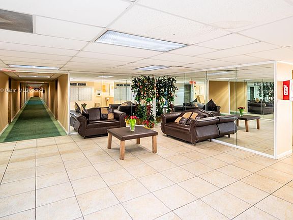 5th image of 2000 Atlantic Shores Blvd APT 205