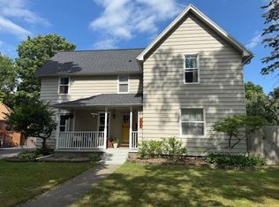 207 S Locust St, Wayland, MI 49348