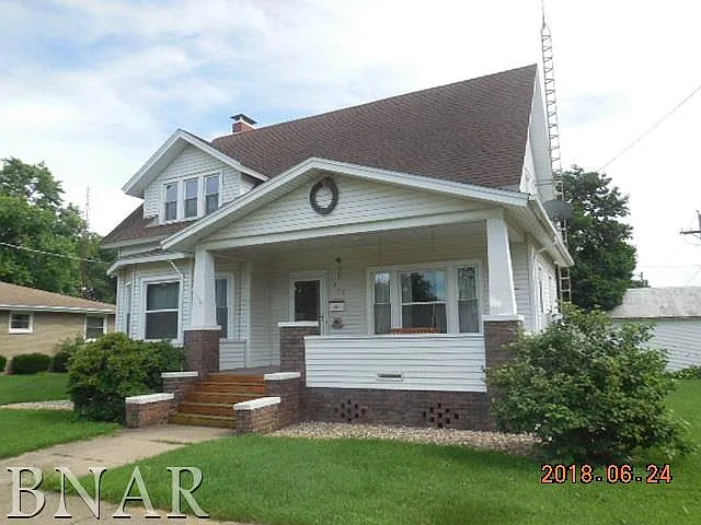 215 W 5th St photo 1