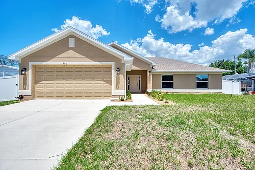 980 Nectar Rd Photo 1