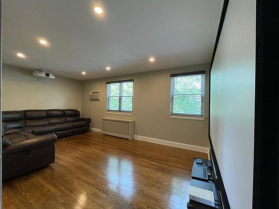 3rd image of 261 Langston Ave #10B