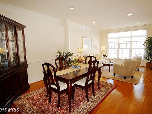 4th image of 335 Oak Knoll Dr