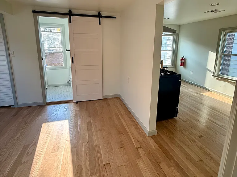 319 Main St #2 — Photo 5