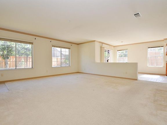 3rd image of 32708 Amethyst Way