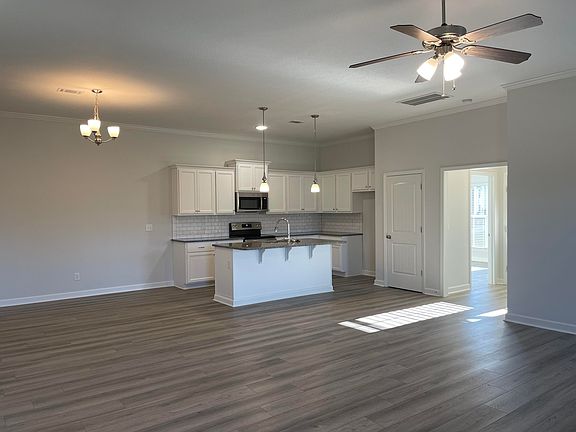 3rd image of 3153 Stanhope Drive