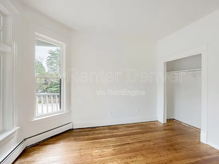 1118 6th St #A — Photo 10