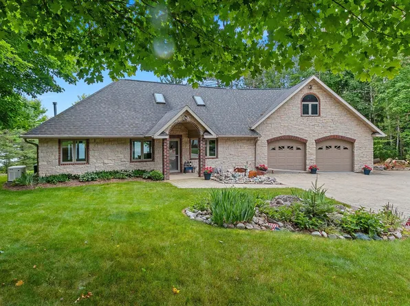 2989 Trump Lake Rd, Wabeno, WI 54566