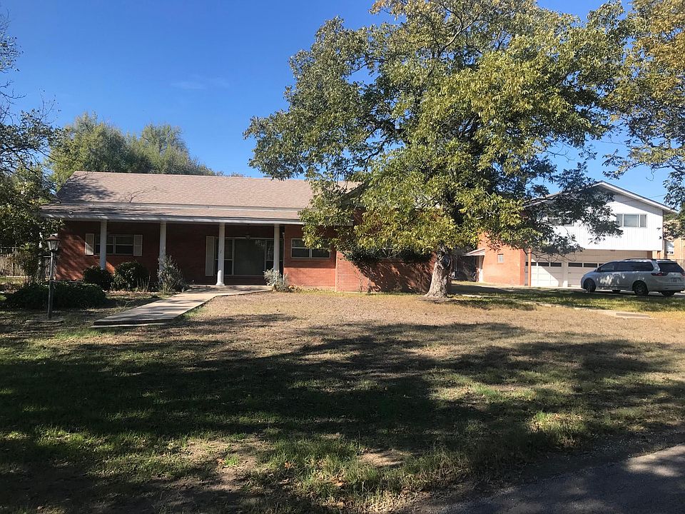 1st image of 7724 Woodchase Dr