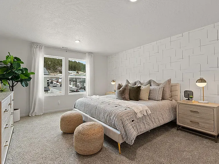 5186 E Liberty Ln — Photo 3