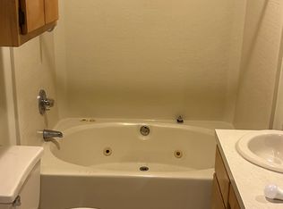 1706 Azalea Dr #E, Valdosta, GA 31602