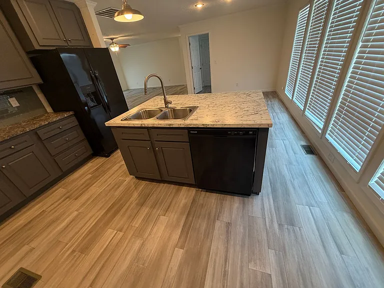 2158 Meadow Ridge Rd — Photo 7