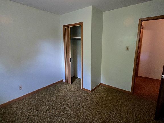 4th image of 77 Bayfield Rd